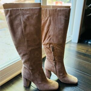 Pre-owned Sam Elderman knee high boots, size 11, brand new with box